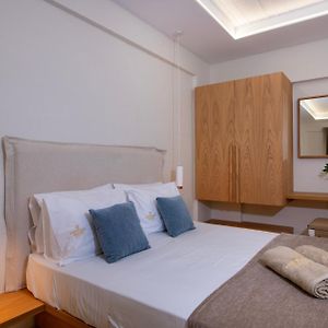 Zimmer mit Kingsize-Bett